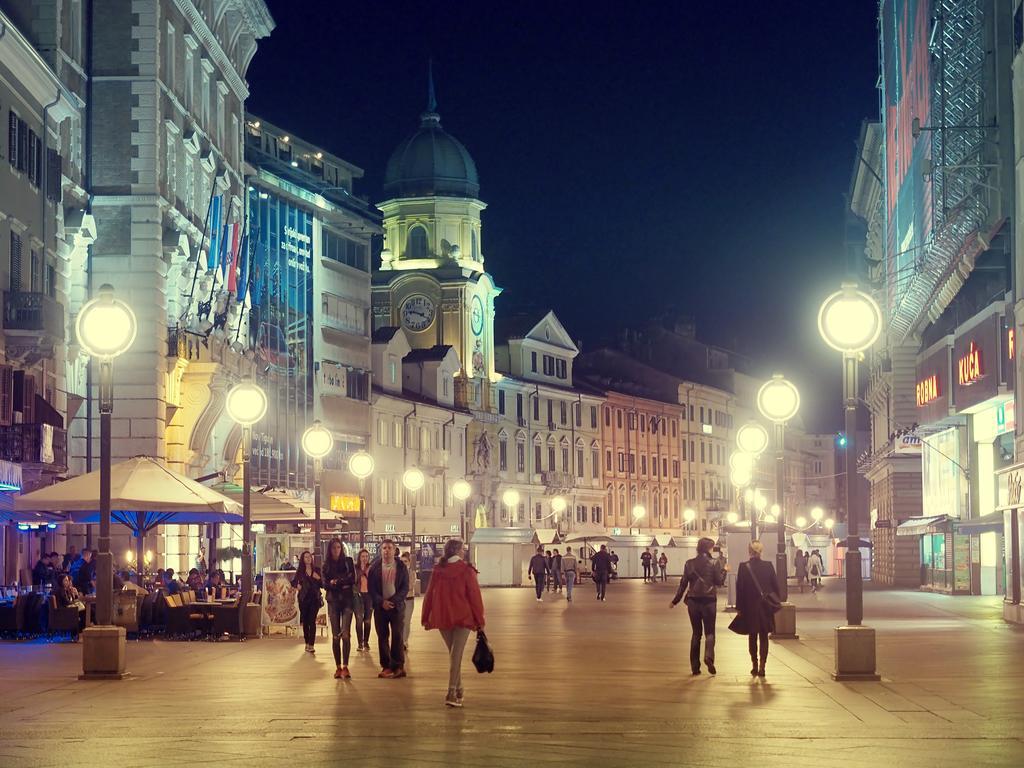 Korzo Room Laura Rijeka Exterior photo